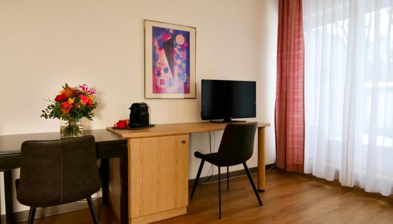 Hotel Pegasus Мюнхен Екстериор снимка