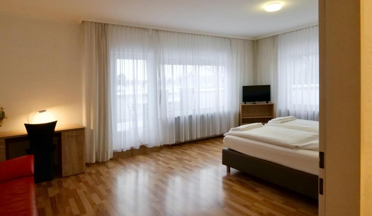Hotel Pegasus Мюнхен Екстериор снимка