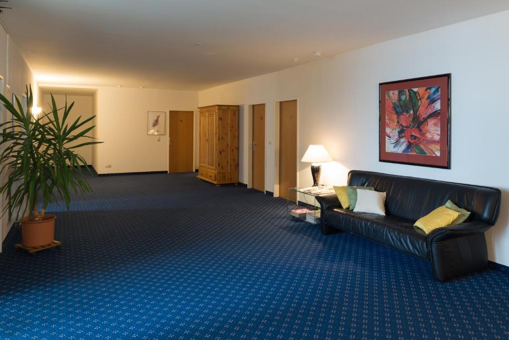 Hotel Pegasus Мюнхен Екстериор снимка