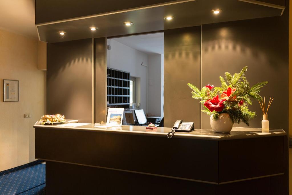 Hotel Pegasus Мюнхен Екстериор снимка