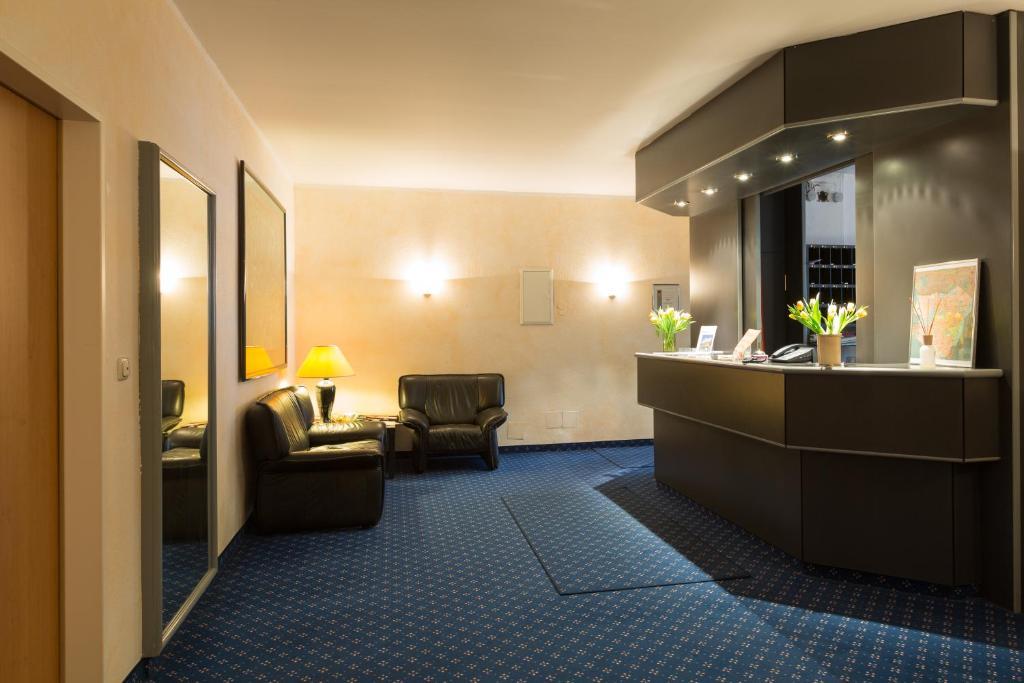 Hotel Pegasus Мюнхен Екстериор снимка